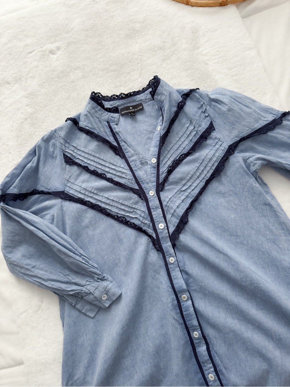 Pomander Place Jolene Chambray Midi Dress Tuckernuck Blue Lace Linen - Picture 7 of 11